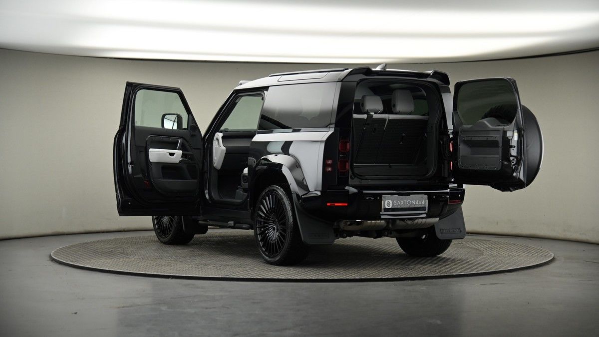Land Rover Defender 90 Image 16