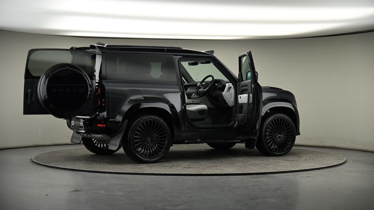 More views of Land Rover Defender 90