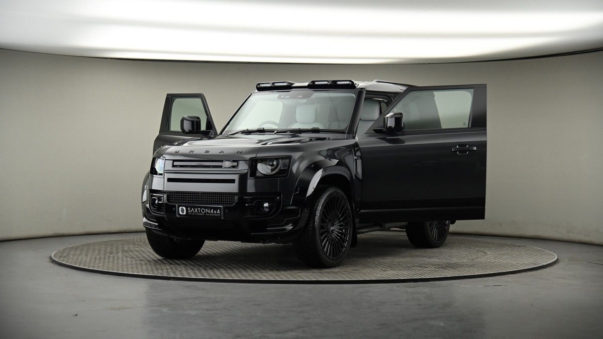 More views of Land Rover Defender 90