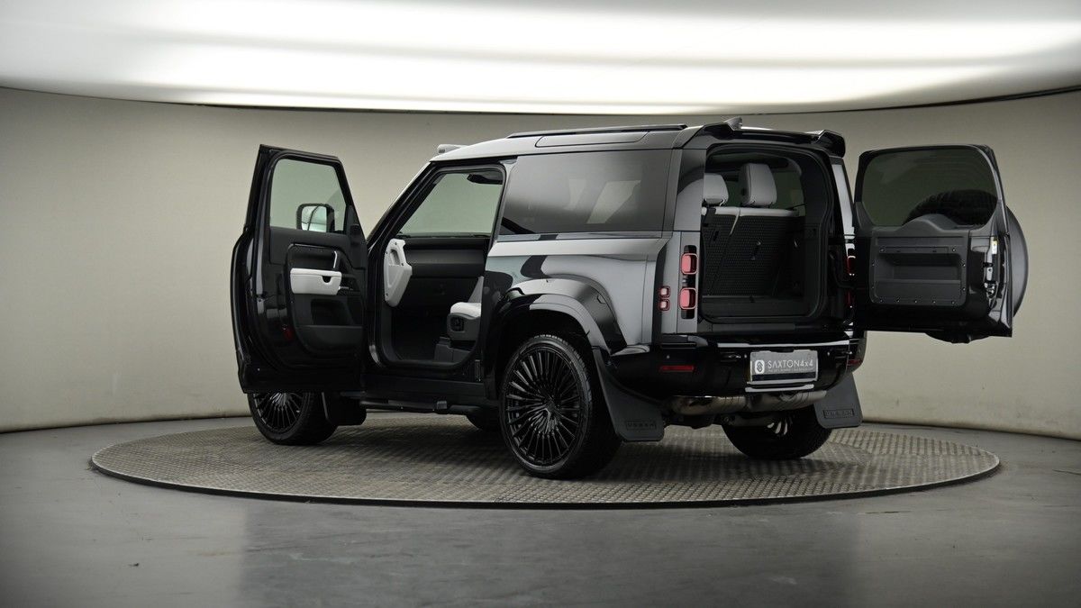 Land Rover Defender 90 Image 15