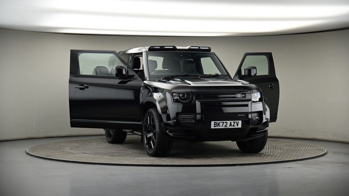 More views of Land Rover Defender 90