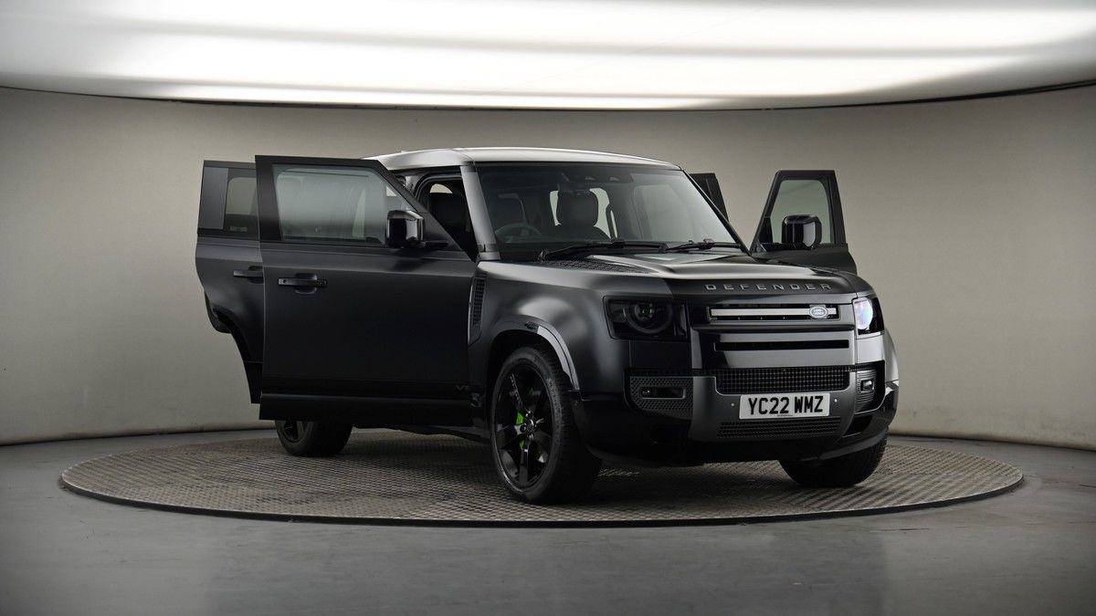 More views of Land Rover Defender 110
