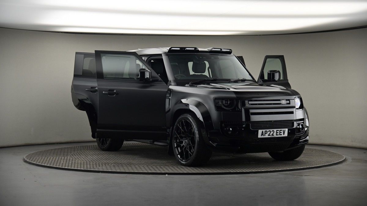 More views of Land Rover Defender 110