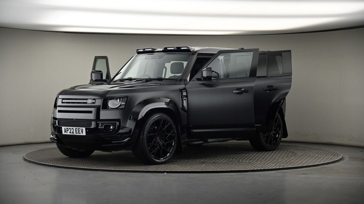 More views of Land Rover Defender 110