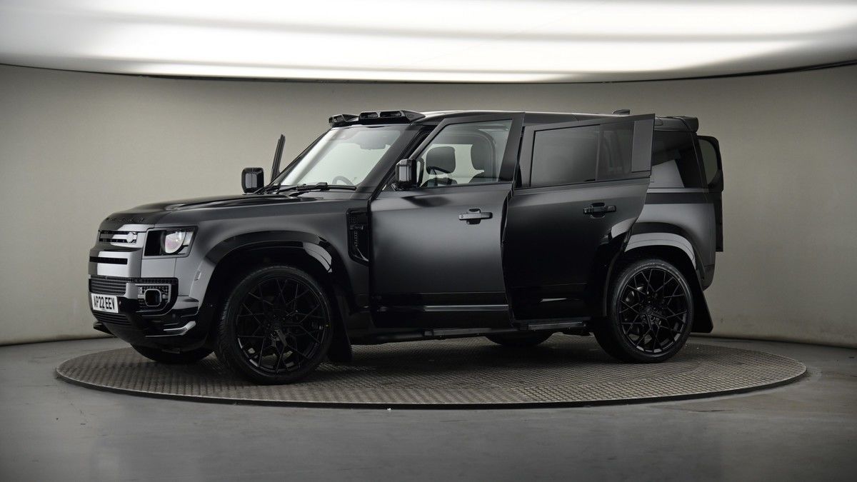 More views of Land Rover Defender 110