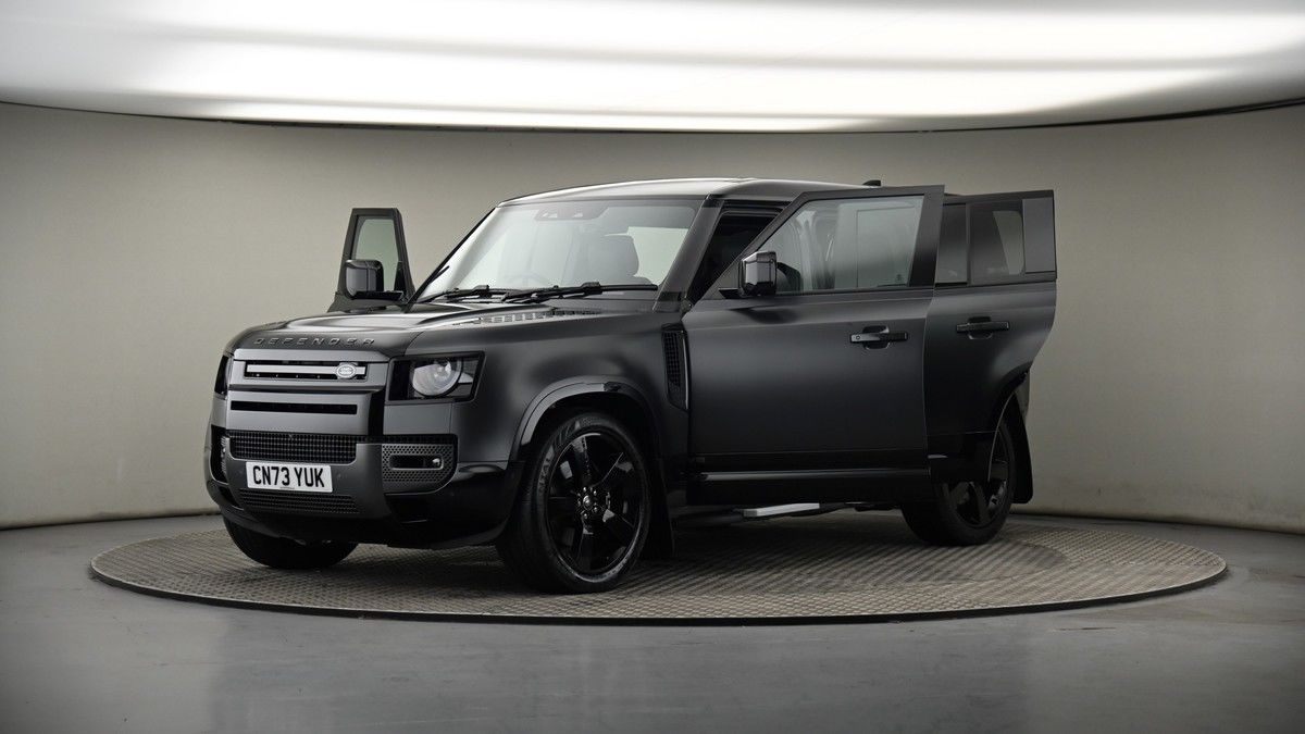 More views of Land Rover Defender 110