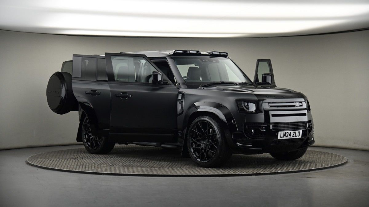 More views of Land Rover Defender 110
