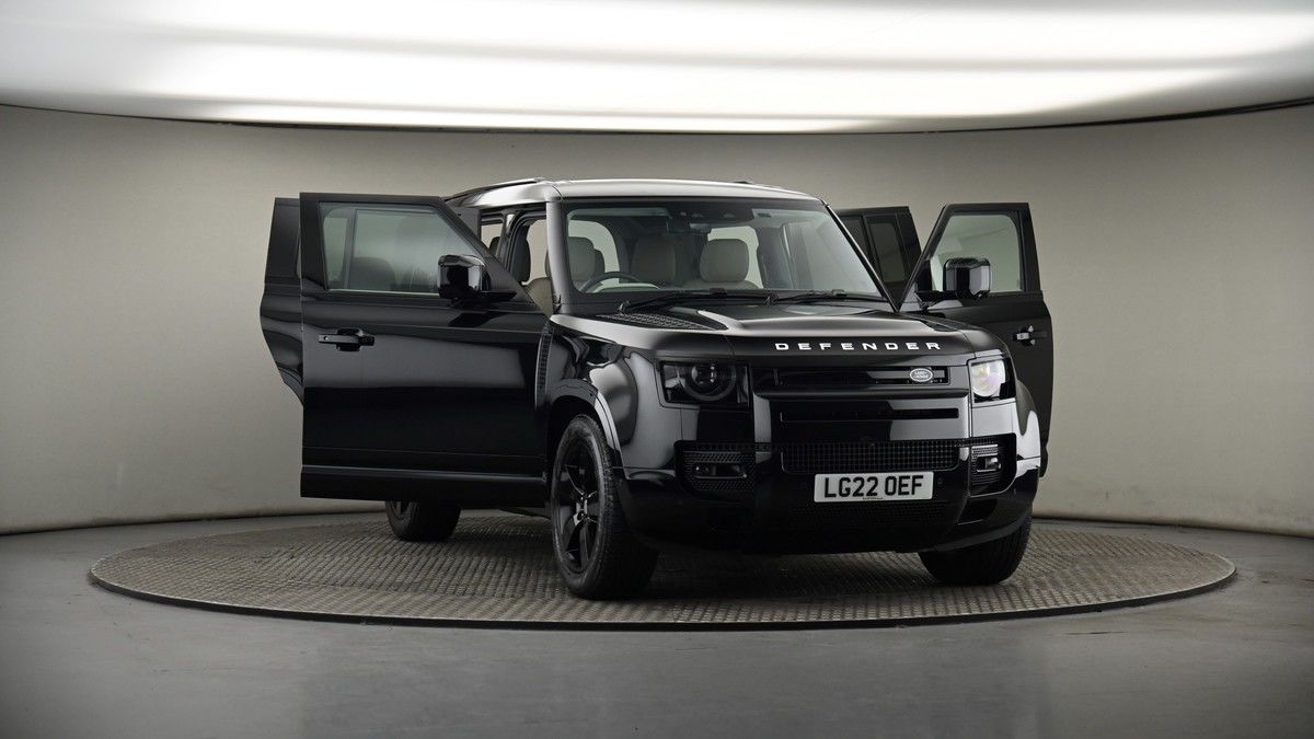 More views of Land Rover Defender 110