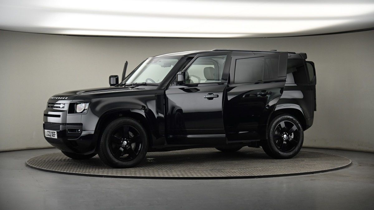 More views of Land Rover Defender 110