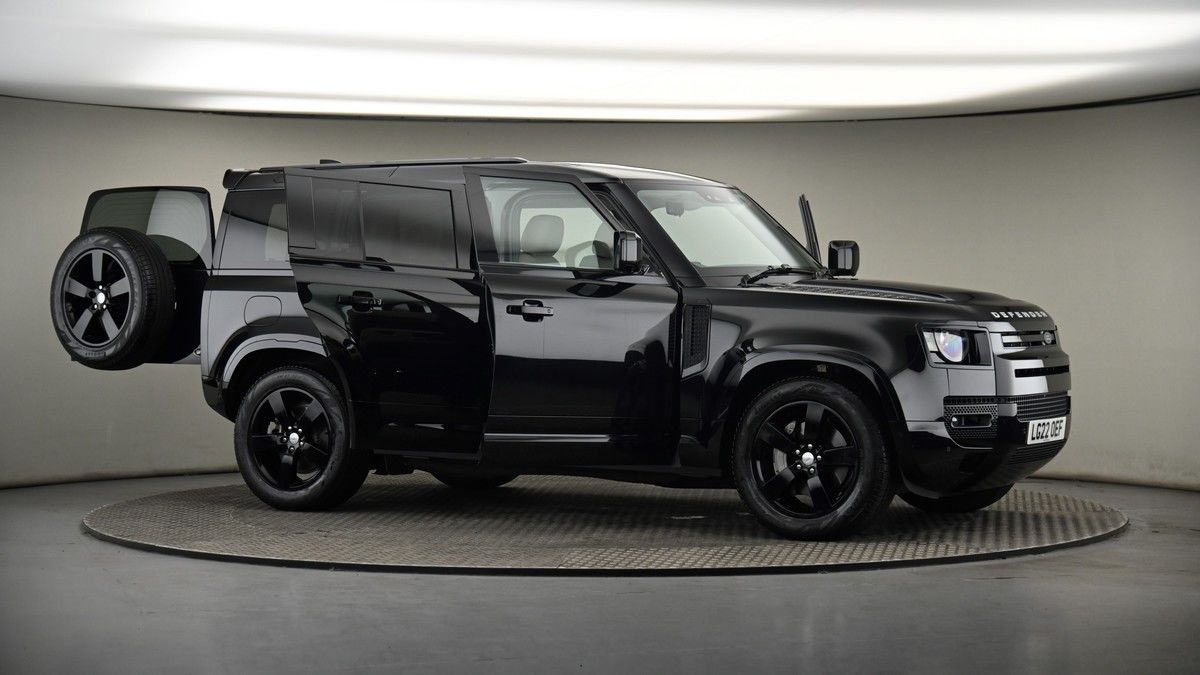 More views of Land Rover Defender 110