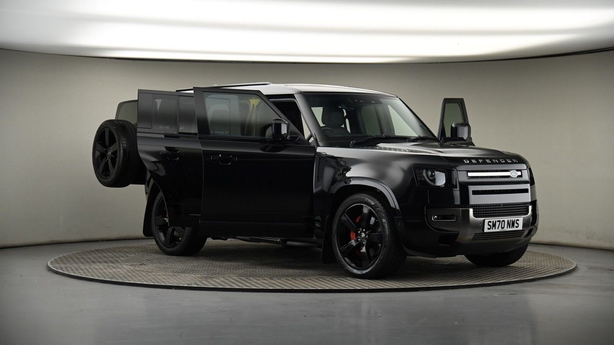 More views of Land Rover Defender 110