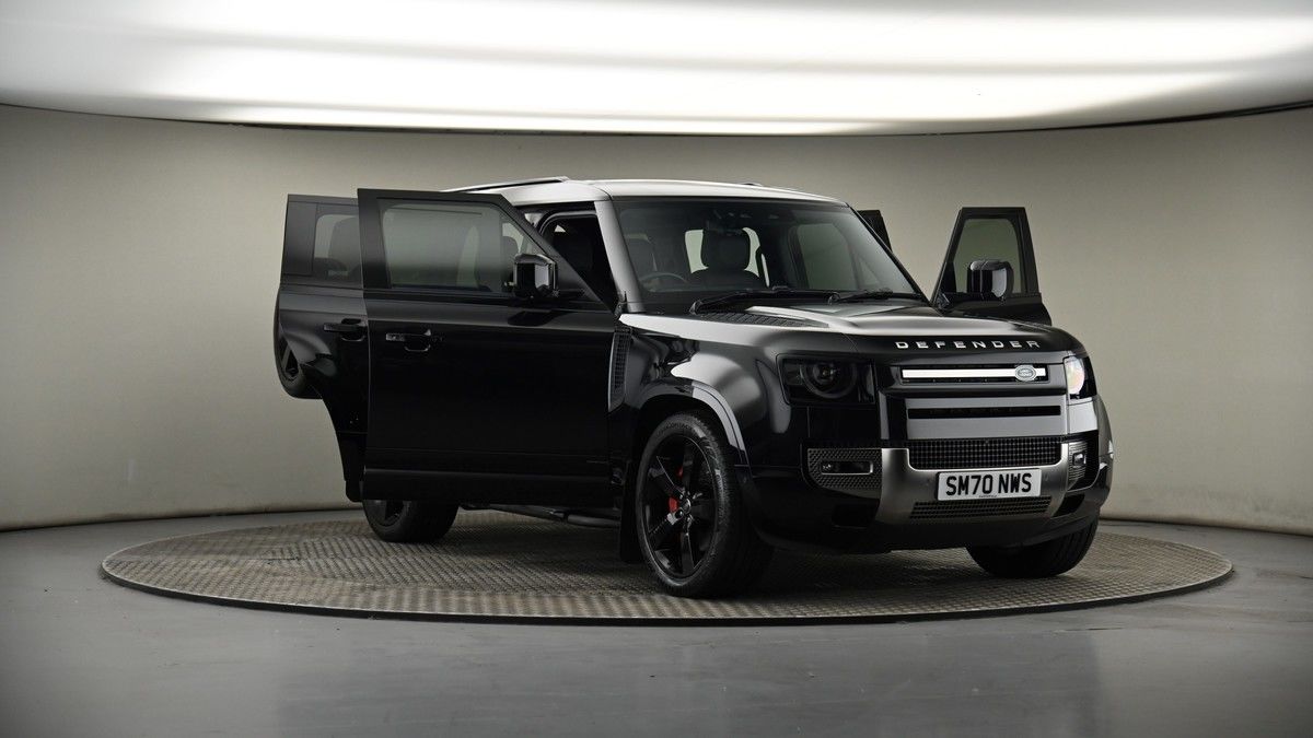 More views of Land Rover Defender 110