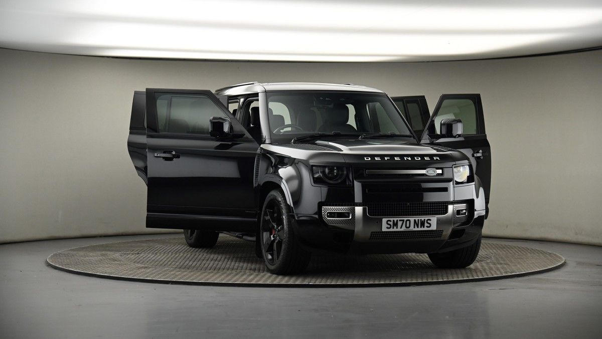 More views of Land Rover Defender 110