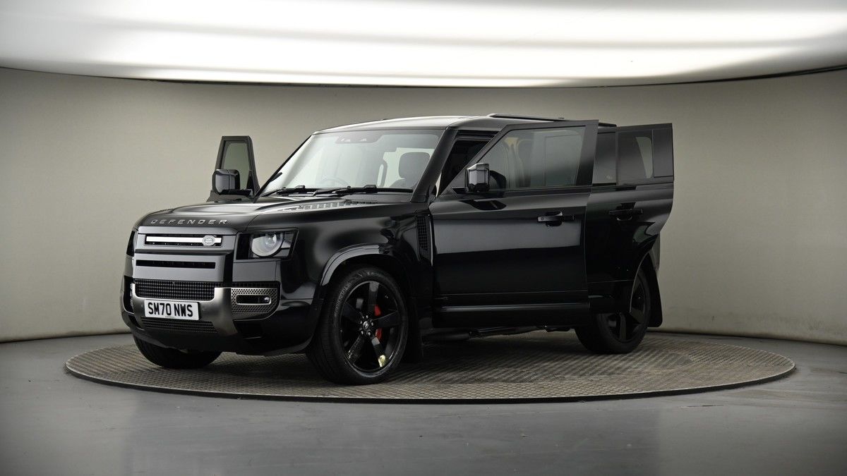 More views of Land Rover Defender 110