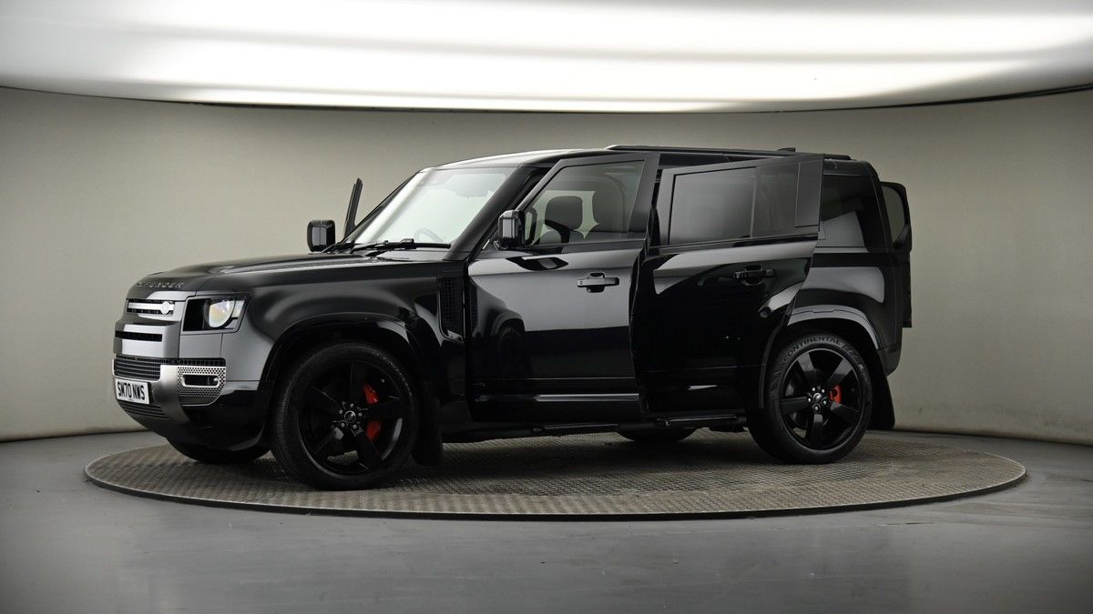 More views of Land Rover Defender 110