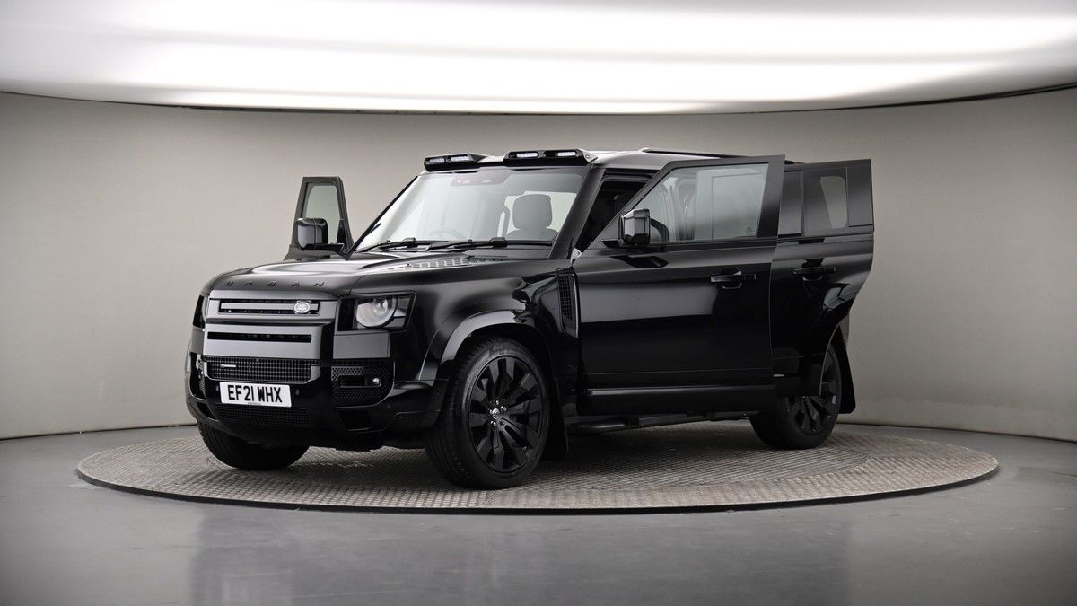 More views of Land Rover Defender 110