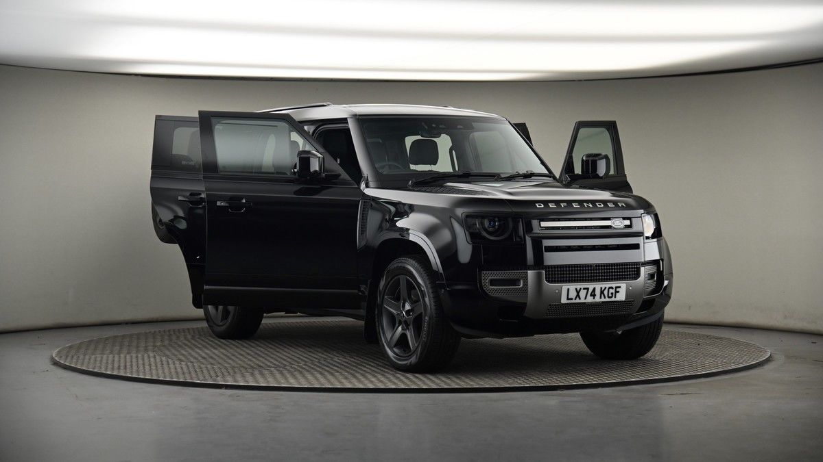 More views of Land Rover Defender 110