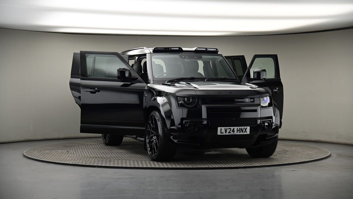 More views of Land Rover Defender 110