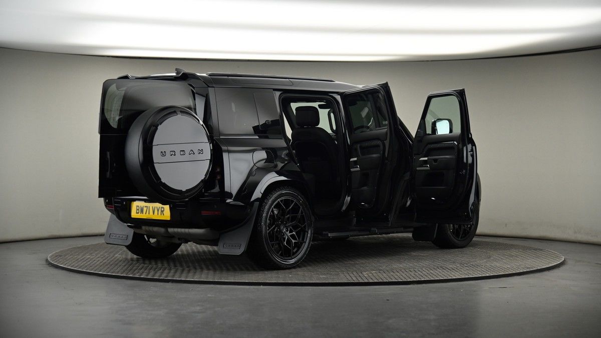 More views of Land Rover Defender 110