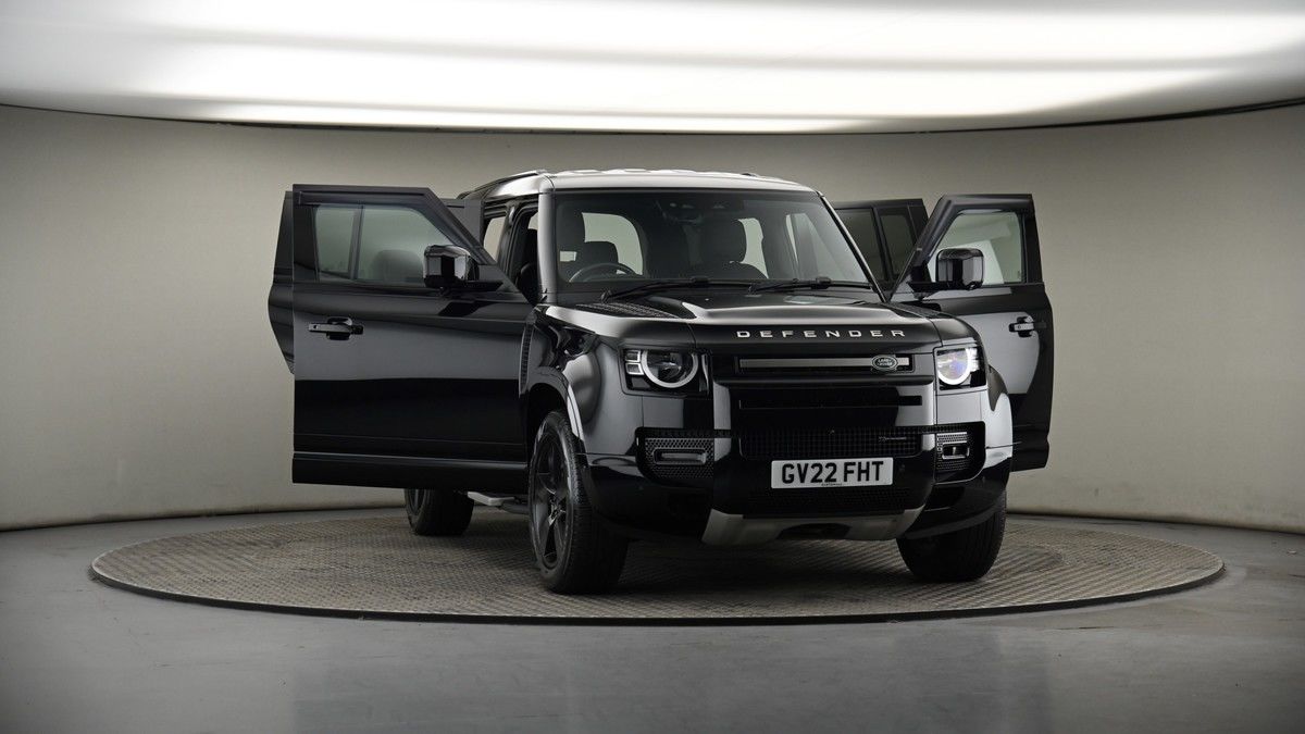 More views of Land Rover Defender 110