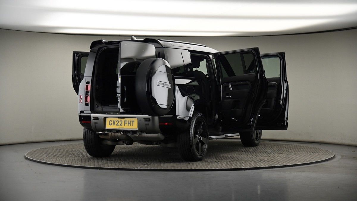 More views of Land Rover Defender 110