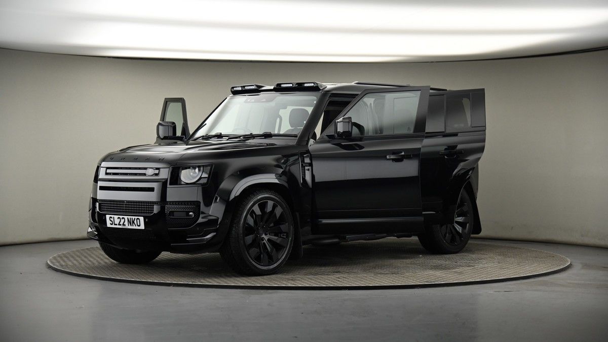 More views of Land Rover Defender 110