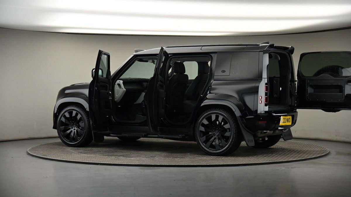 More views of Land Rover Defender 110
