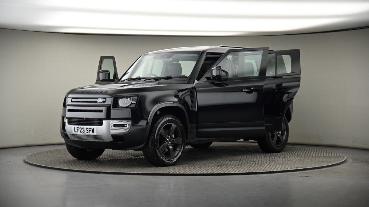 More views of Land Rover Defender 110