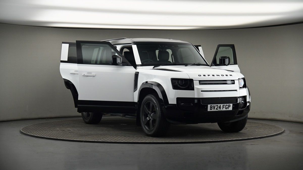 More views of Land Rover Defender 110