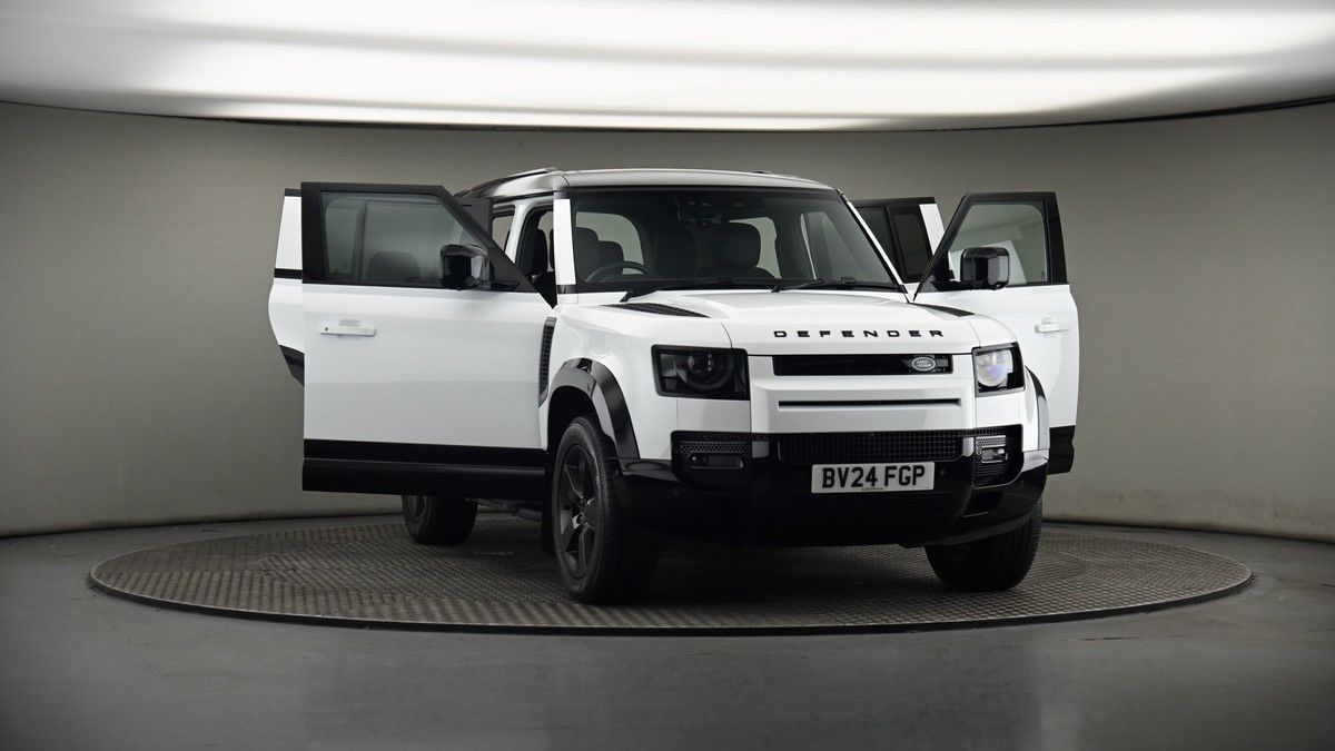 More views of Land Rover Defender 110