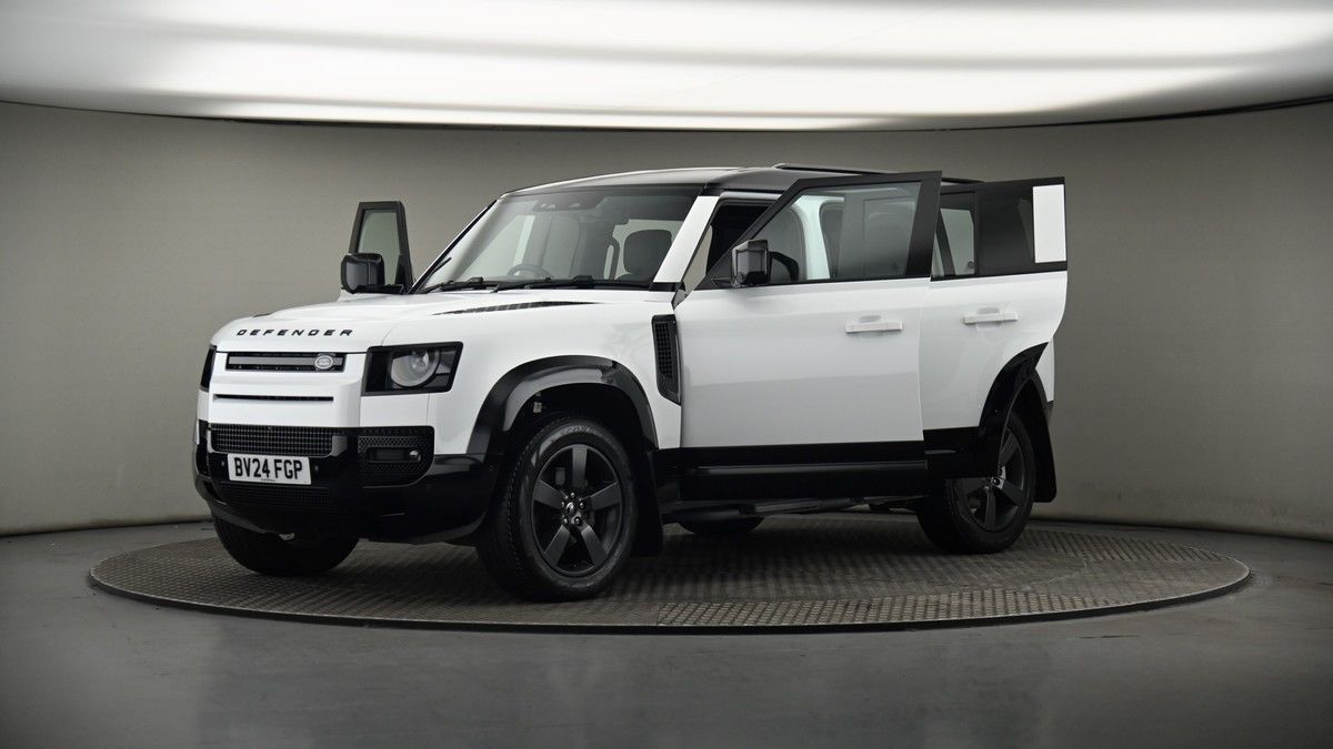 More views of Land Rover Defender 110