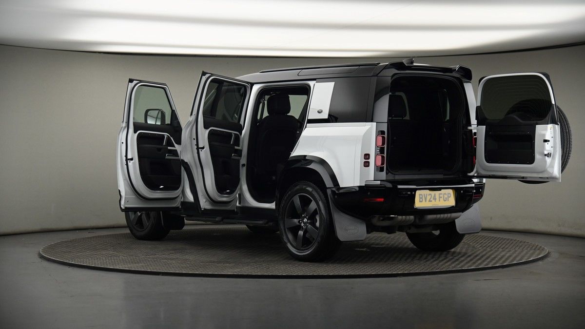 More views of Land Rover Defender 110