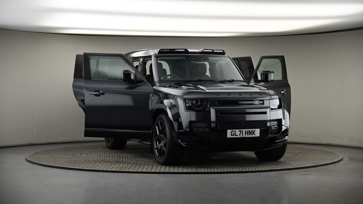 More views of Land Rover Defender 110