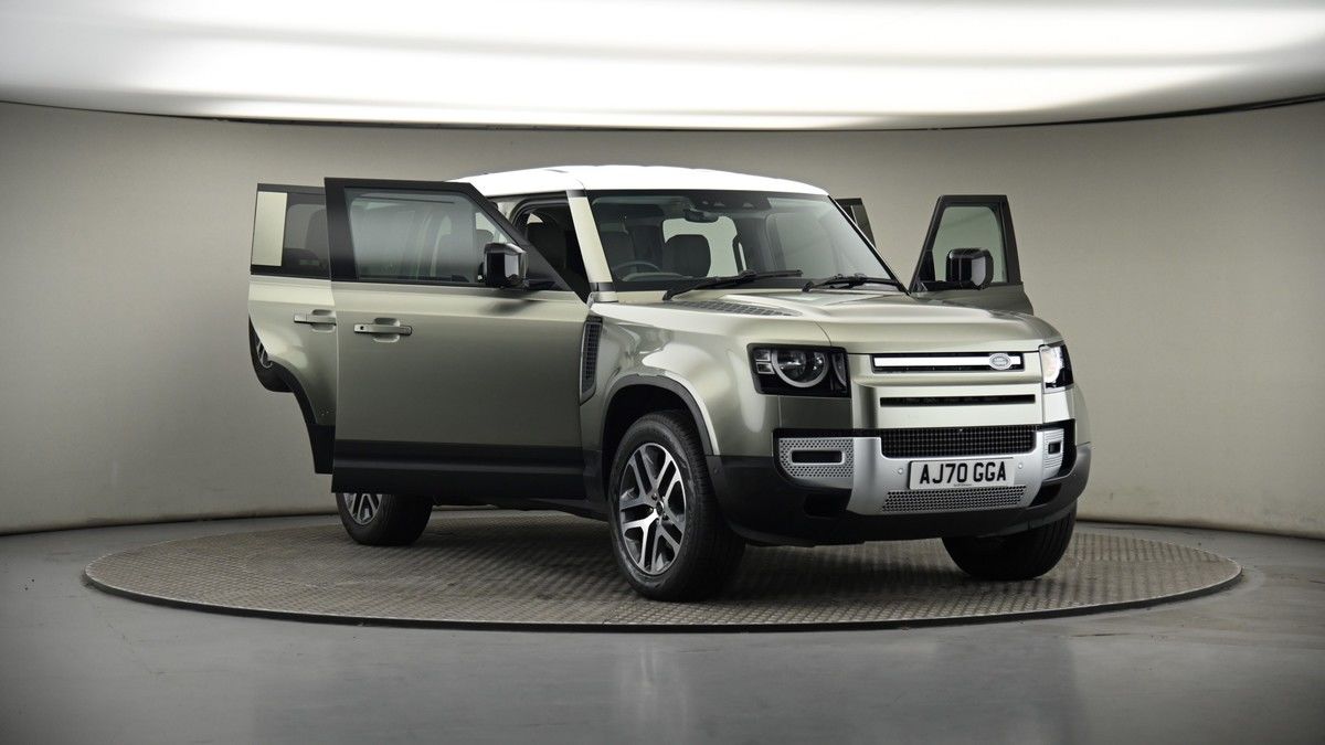 More views of Land Rover Defender 110