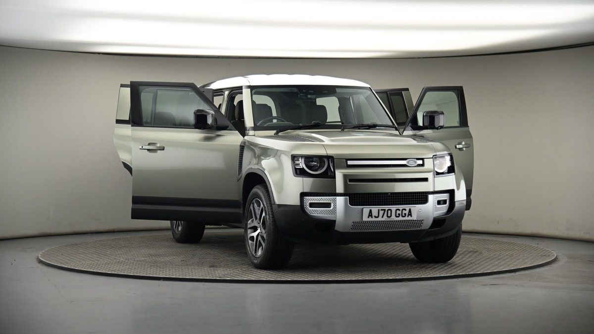 More views of Land Rover Defender 110