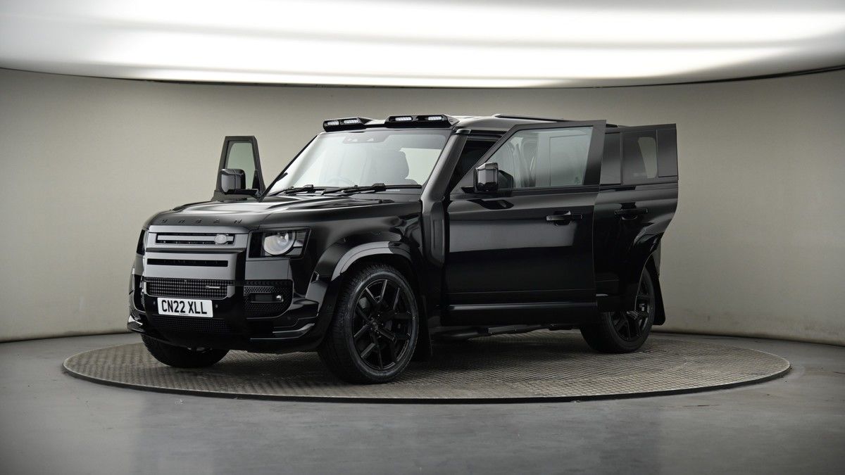 More views of Land Rover Defender 110