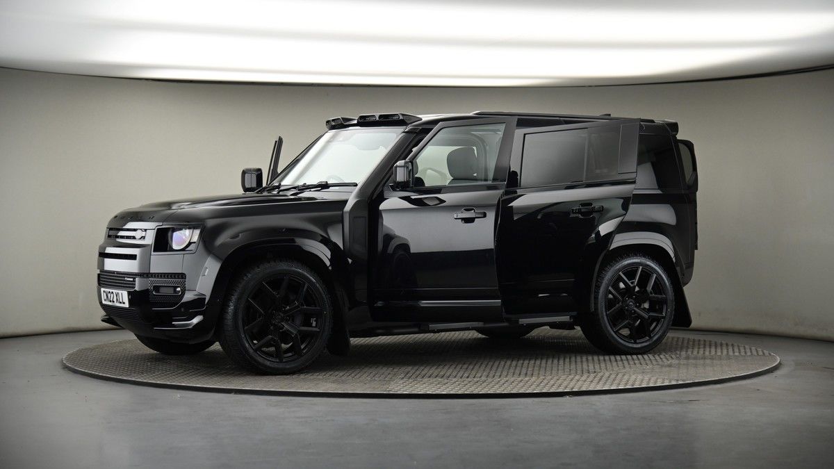More views of Land Rover Defender 110