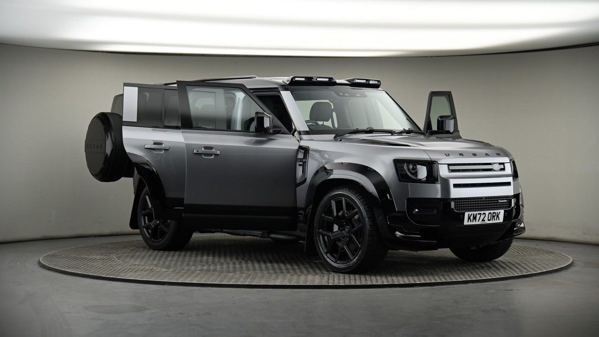 More views of Land Rover Defender 110