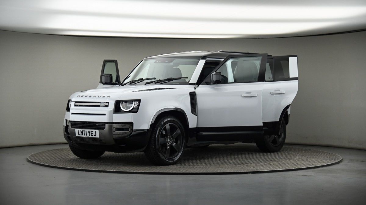 More views of Land Rover Defender 110