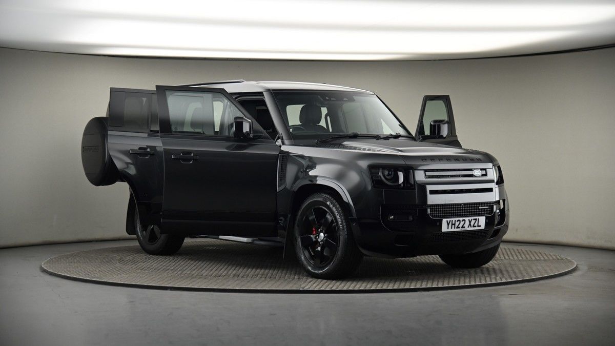 More views of Land Rover Defender 110