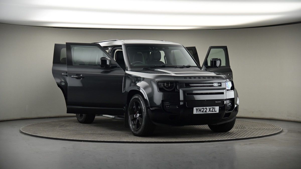 More views of Land Rover Defender 110
