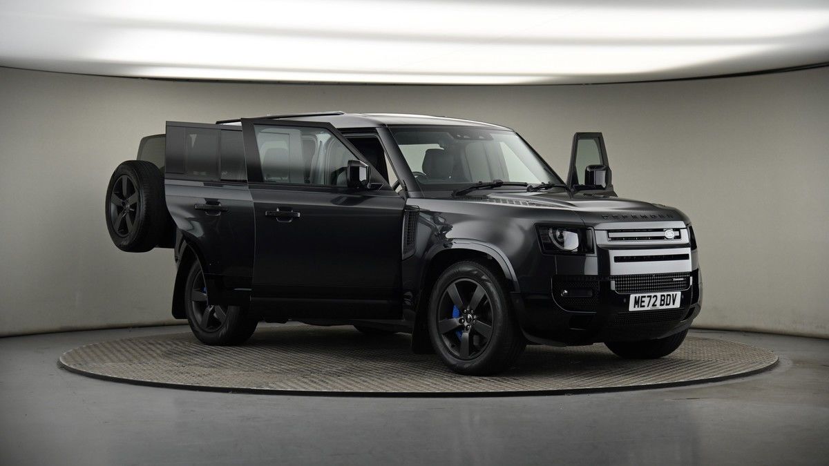 More views of Land Rover Defender 110