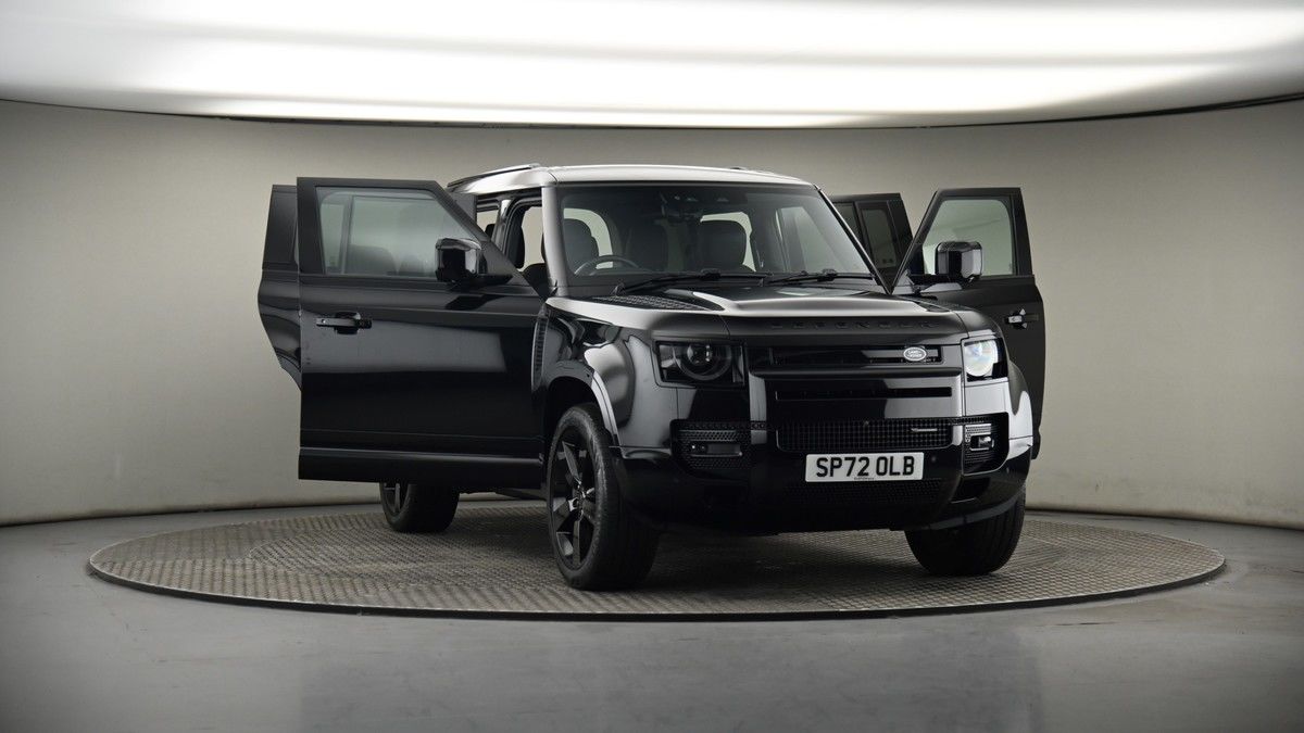 More views of Land Rover Defender 110