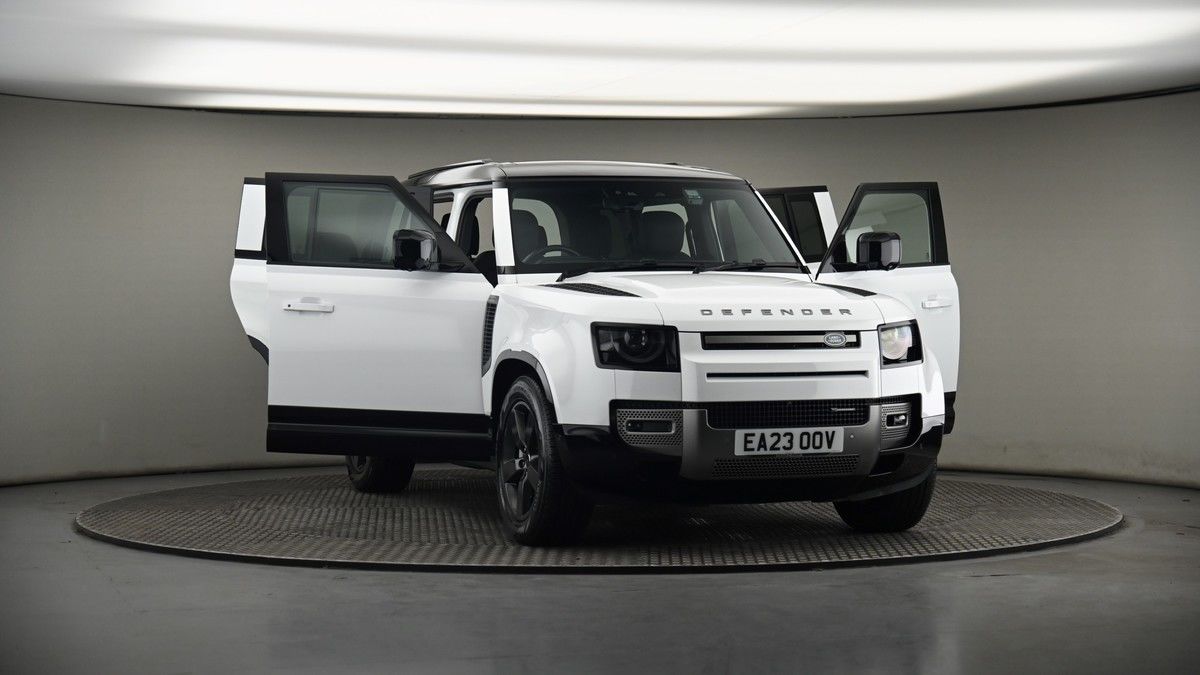 More views of Land Rover Defender 110