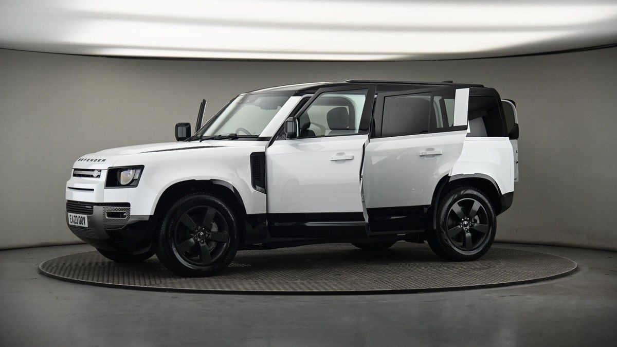 More views of Land Rover Defender 110