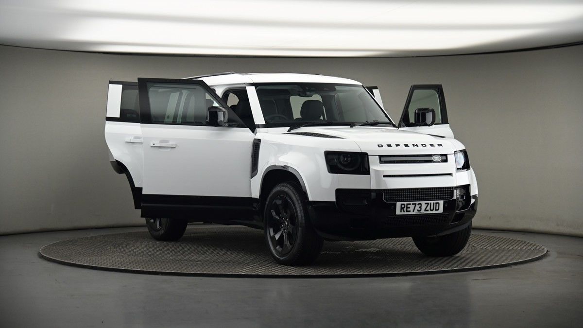 More views of Land Rover Defender 110
