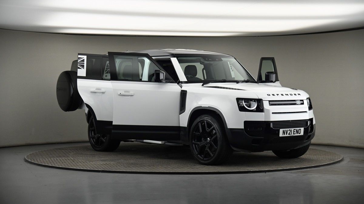 More views of Land Rover Defender 110