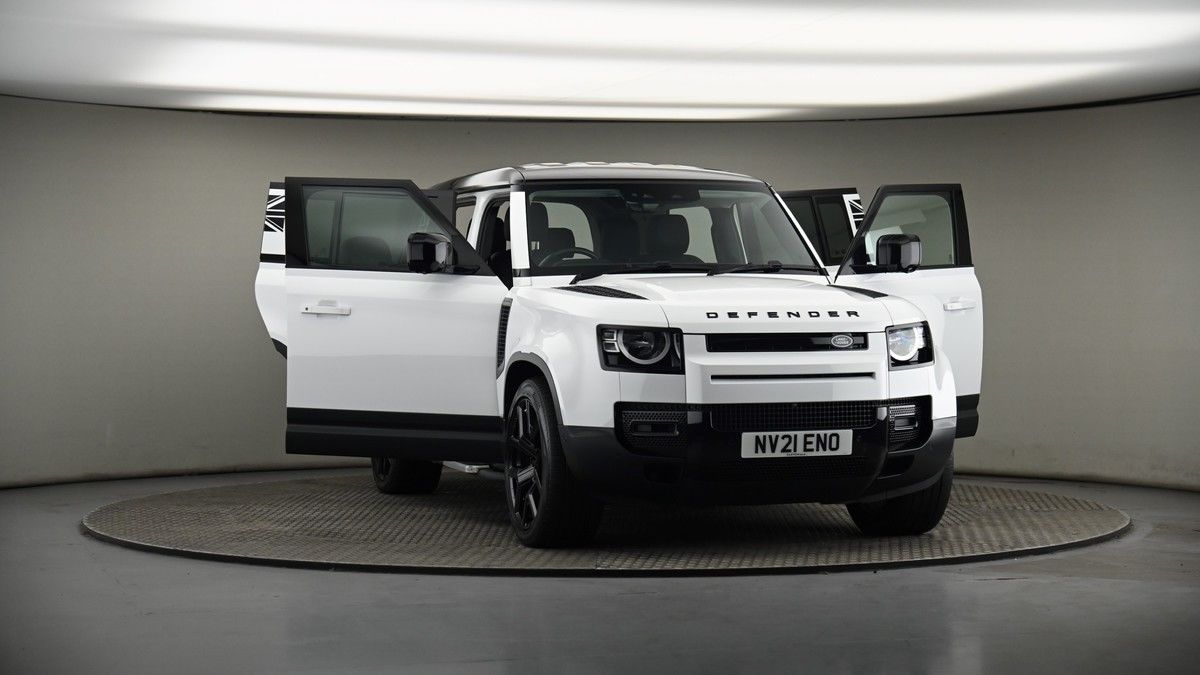 More views of Land Rover Defender 110
