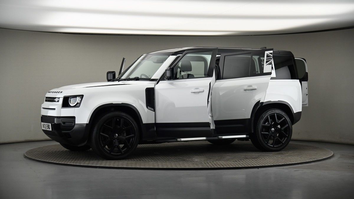 More views of Land Rover Defender 110