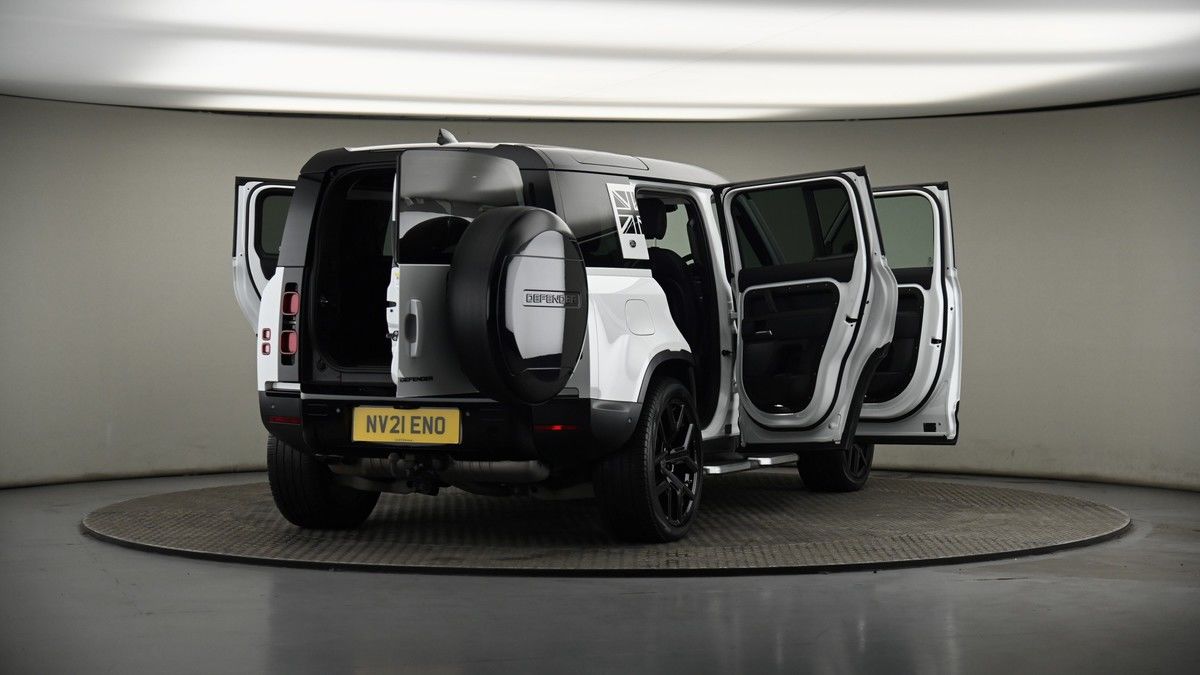More views of Land Rover Defender 110